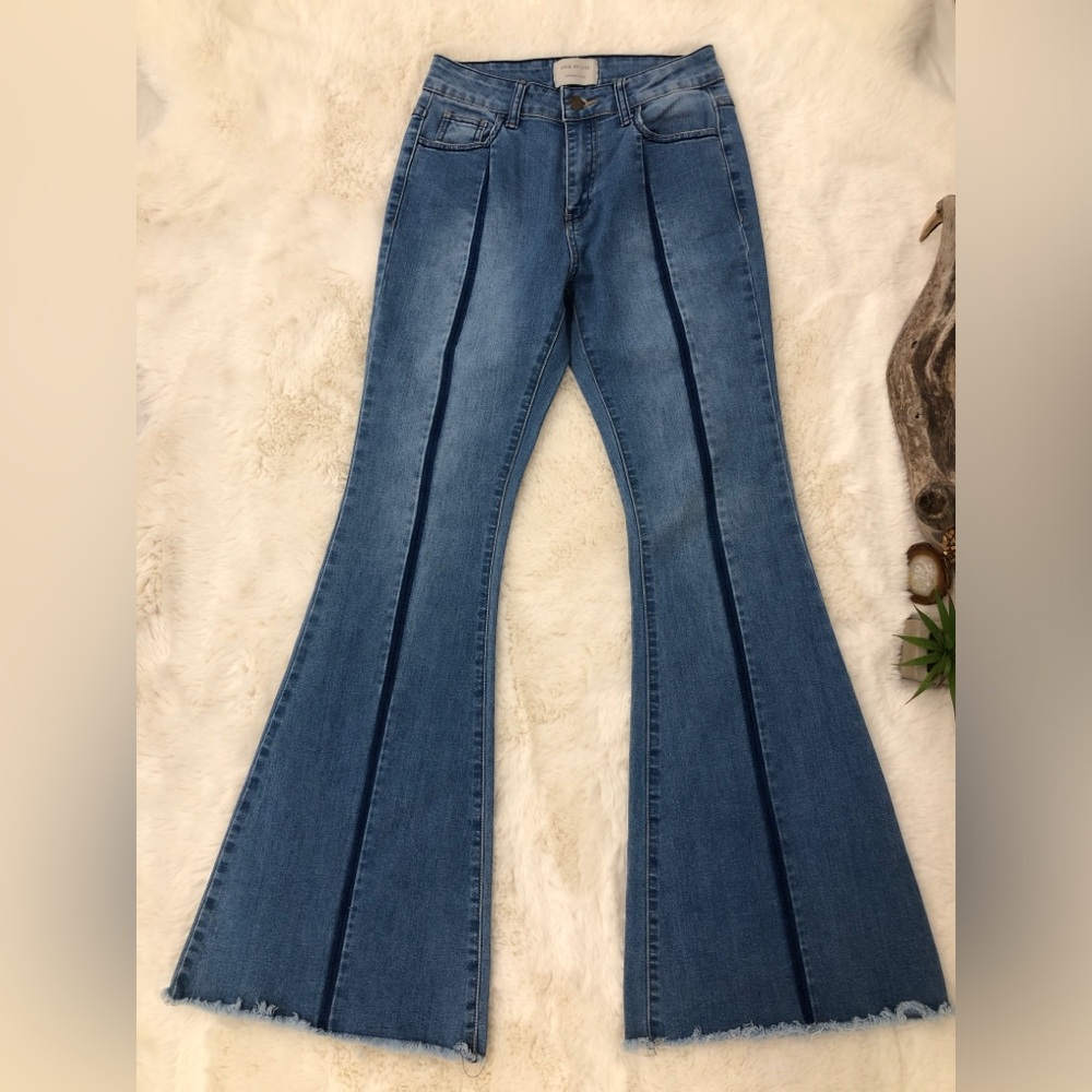 UNIQ BY LITZ Extreme Flare Wide Leg Unique Rare Festival Jeans Size 26